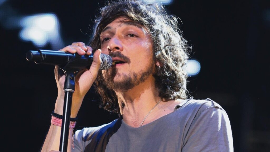 ¡Tercer disco! La publicación de León Larregui que enloqueció a sus fans