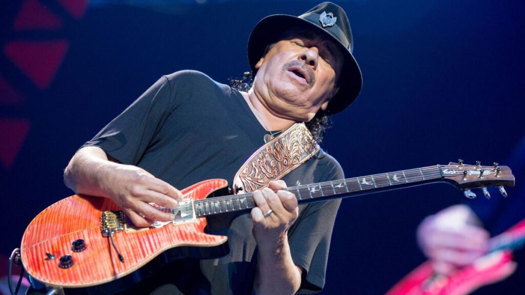 Santana se asocia a importante sello y lanzará el primer tema de su nuevo álbum este mes