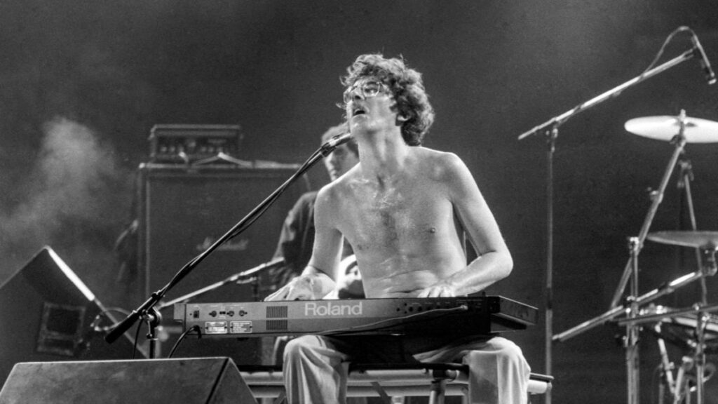 Fuerte presencia latina en el Top 100 de mejores canciones de protesta de todos los tiempos según Rolling Stone