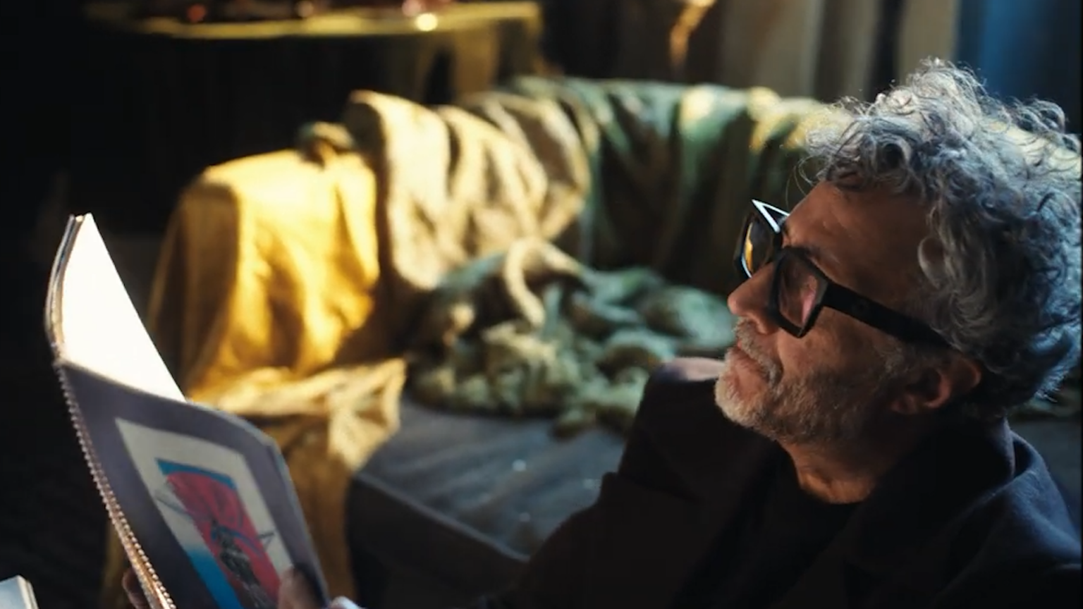 Fito Páez comienza a vivir la historia de un nuevo disco con el estreno de "Cuando el circo llega al pueblo"