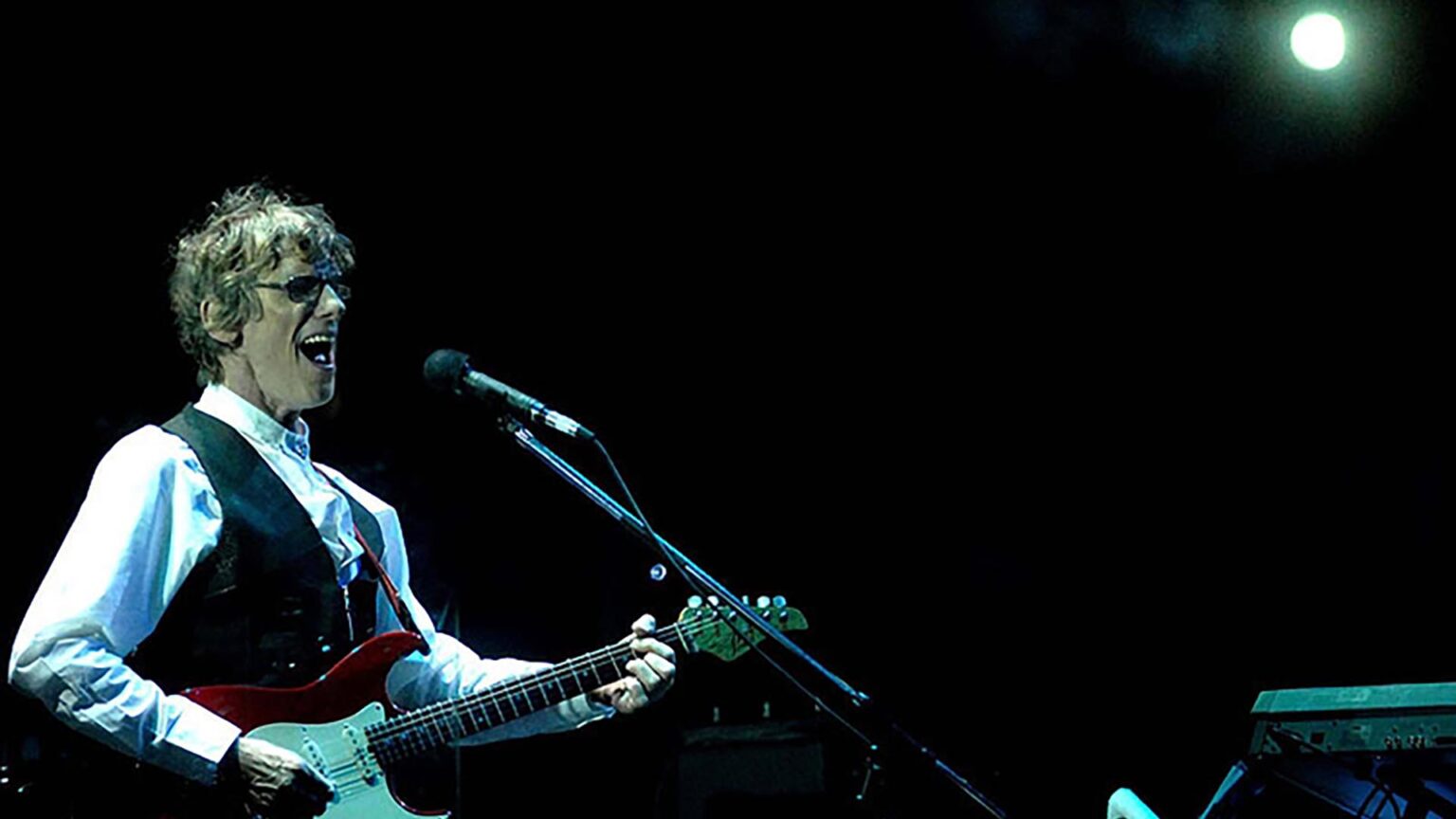 Hoy festejaríamos los 75 del mítico Flaco Spinetta: la ruta del astro del rock argentino