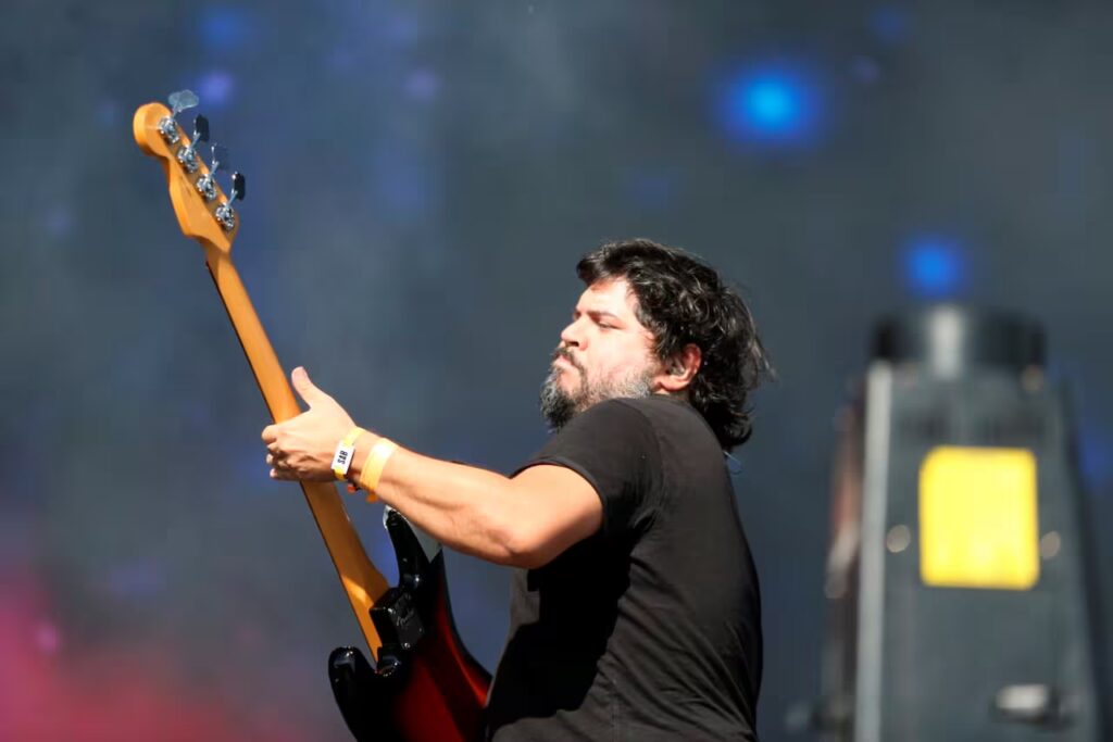 Santiago Motorizado estrena single y da más pistas de su esperado próximo disco solista