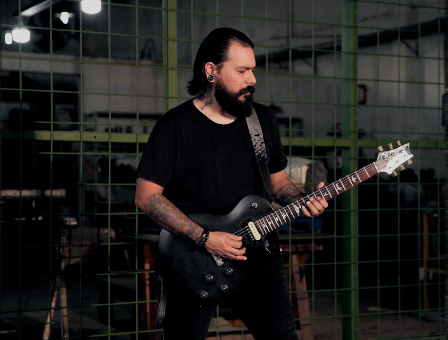 Desde Ecuador Andy Mantilla golpea con un poderoso tema