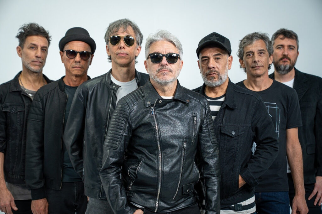 Esteleres lanzó un discazo total: 12 canciones para gozar